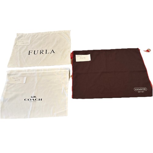 Lot various designer dust - of,